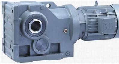 2つの段階の斜角螺旋形の減少の変速機3の段階Rシリーズ